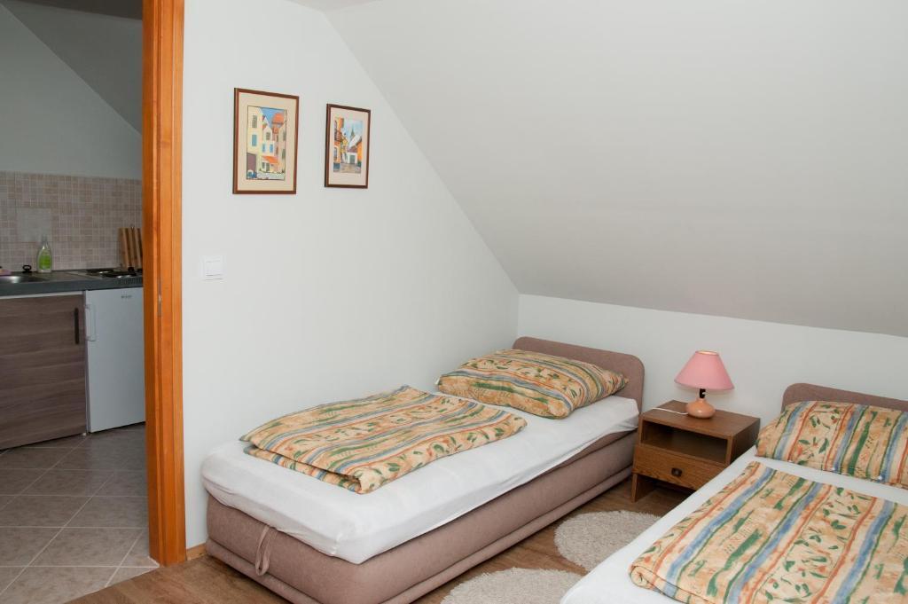Deluxe Apartments Heviz Room photo